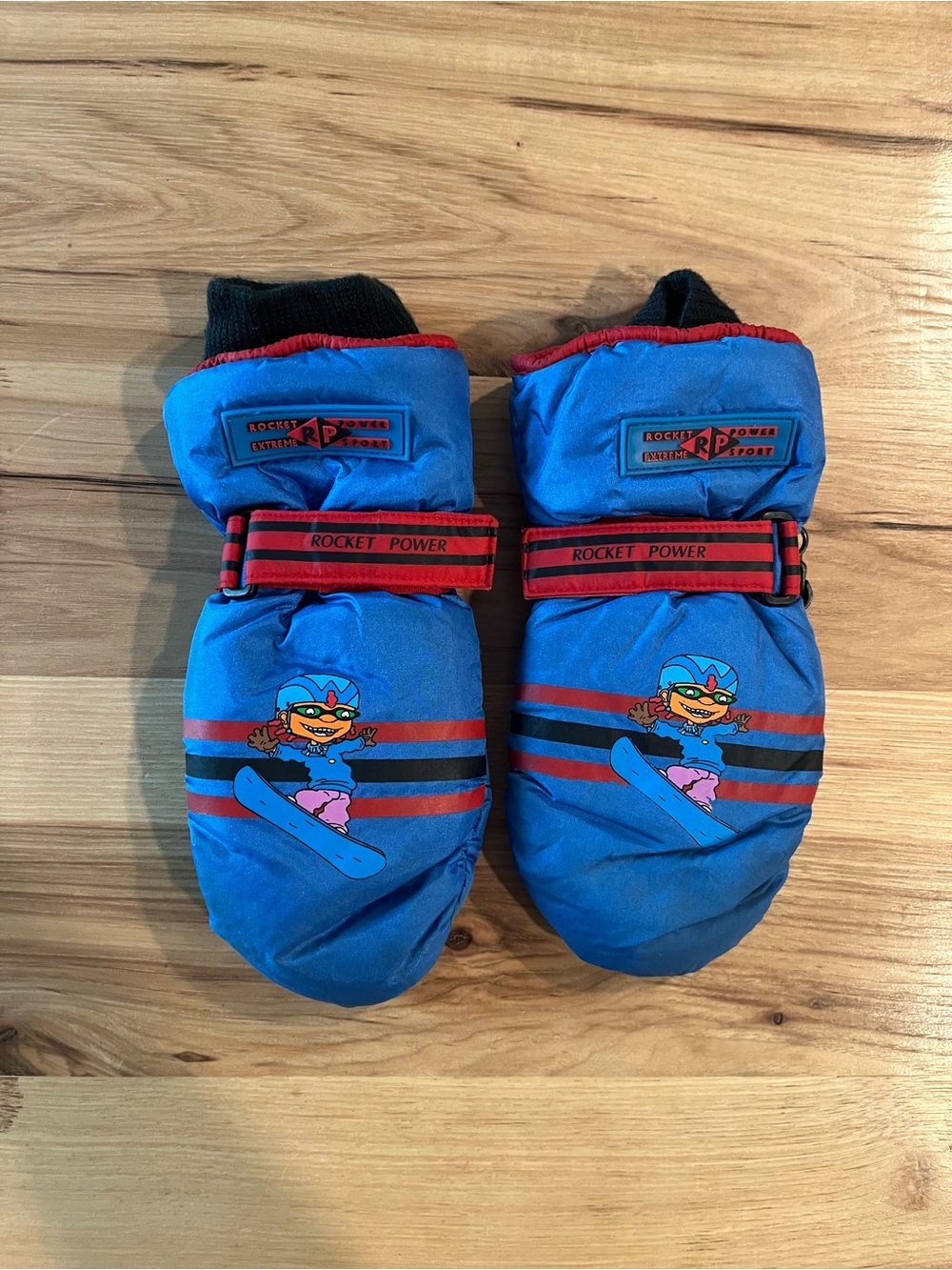 Vintage 2001 Nickelodeon Rocket Powder mittens